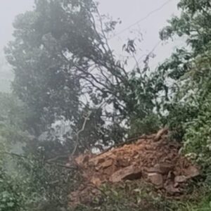 Palchuram landslide blocking traffic on the Wayanad–Kannur road