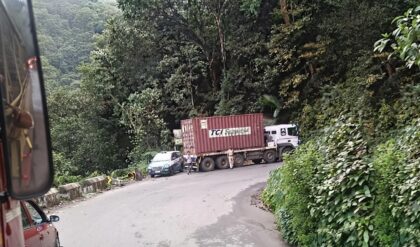 Traffic block at Thamarassery Ghat as heavy vehicles struggle at the 7th hairpin bend